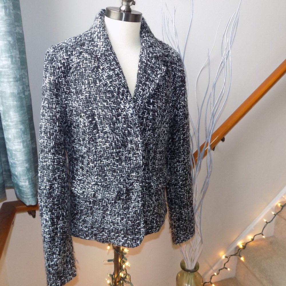 OUTER EDGE Ladies Tweed Blazer Black & White Size Medium